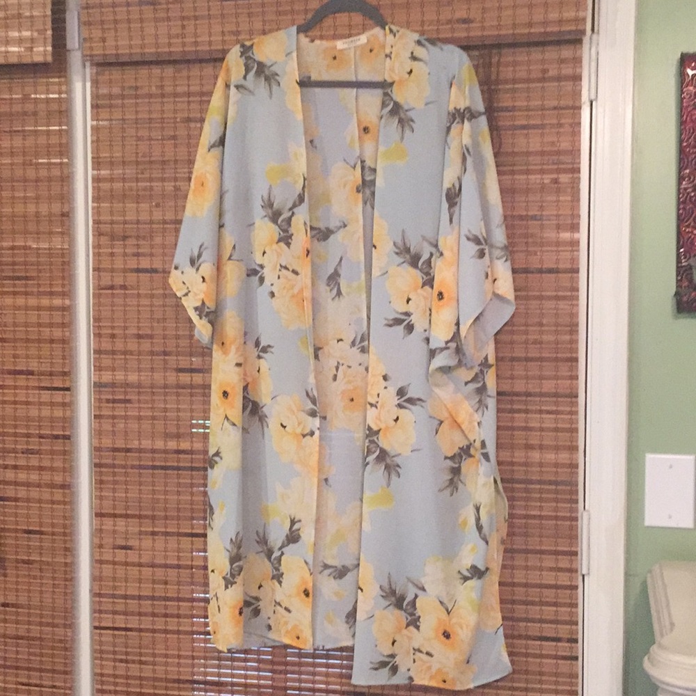 ☀️KIMONO☀️ - Picture 5 of 5
